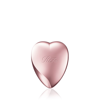 PHOTO：ReFa HEART BRUSH mini