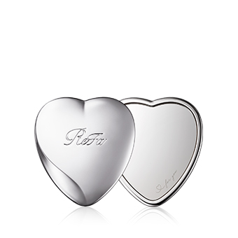 Photo：ReFa HEART MIRROR SILVER