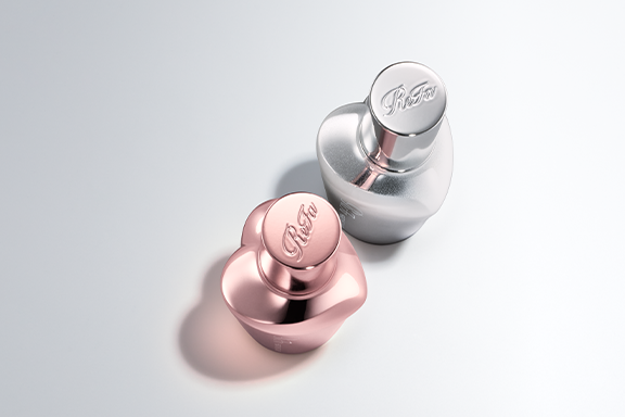 Introducing two new heart-design cosmetics that will make your heart and hair flutter. “ReFa HEART MIST AIRY” and “ReFa HEART MIST BASE” are released on May 22, 2025.