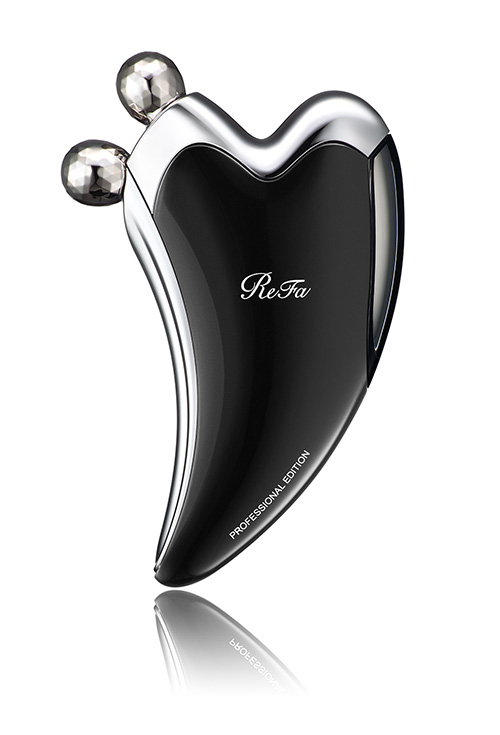 写真：ReFa CAXA BLACK MODEL（リファカッサブラックモデル）