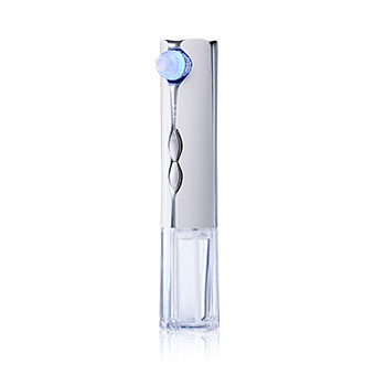 Photo：ReFa HYDRA CLEAR